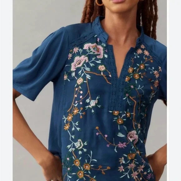 Anthropologie x Tiny Eliana Embroidered Navy Floral Split-Neck Women’s Top - Picture 7 of 8